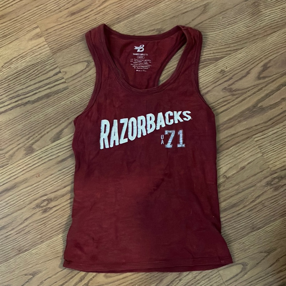 Razorback tank top